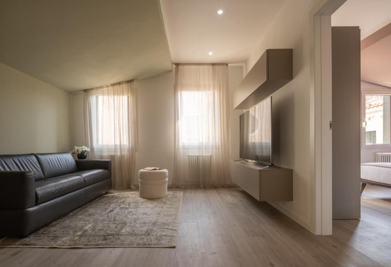 Sant'aponal Cozy With Balcony R&r Apartment *