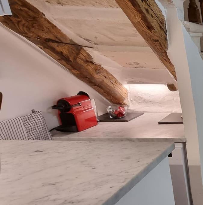 Residenza Vittoria - With Patio Apartment