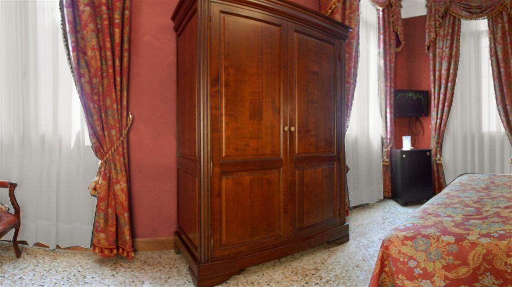 San Cassiano Ca'favretto Venice