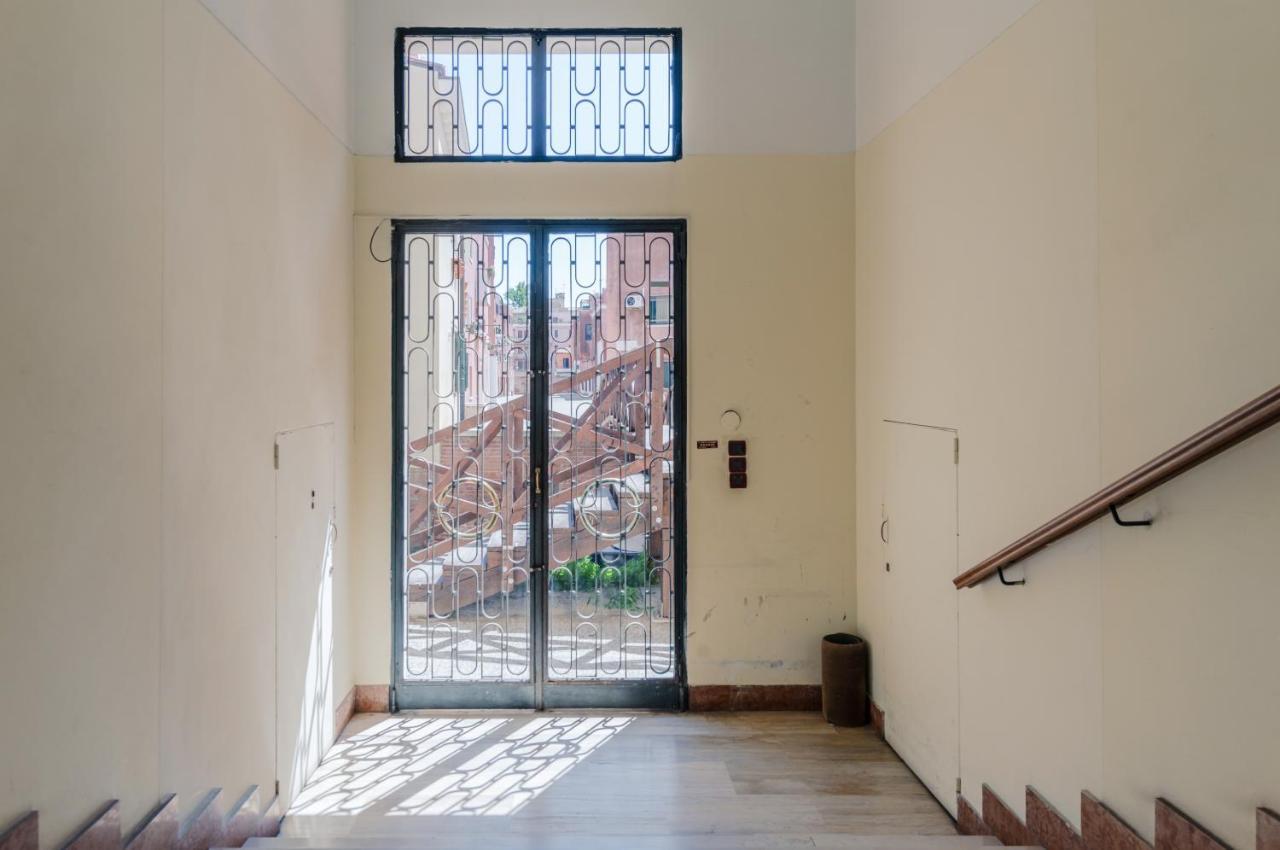 Appartamento Venezia- S. Lucia Train Station Lovely Apartment!