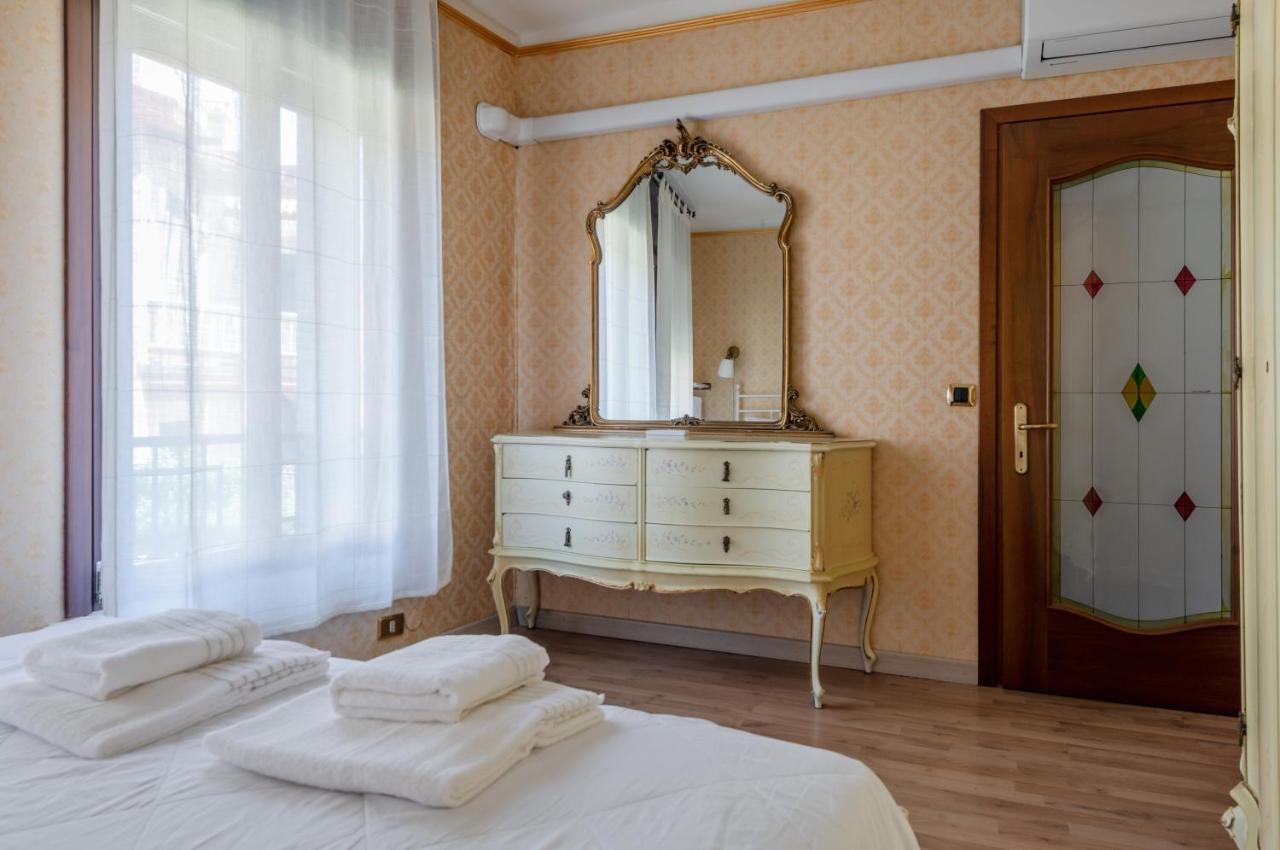 Venezia- S. Lucia Train Station Lovely Apartment! * Venezia