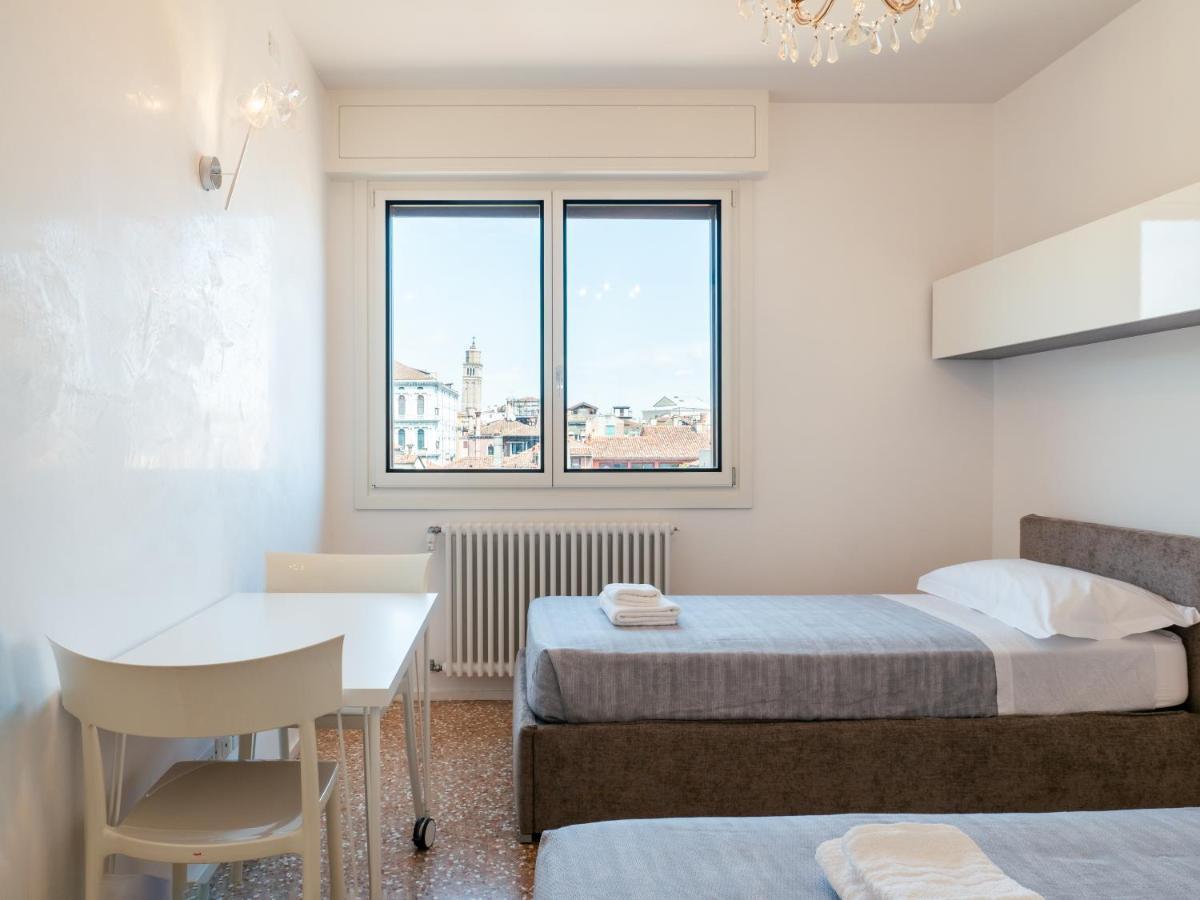 Le Terrazze Apartment *