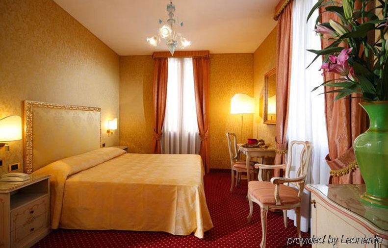 Hotel Castello 3*