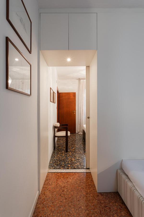 Canale View - S. Agostino Apartment *