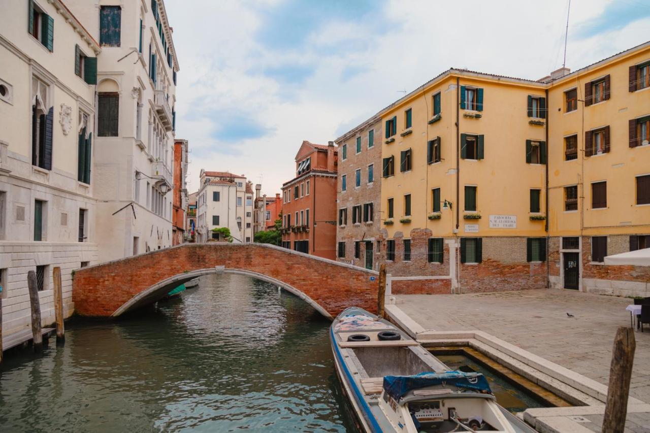 Canale View - S. Agostino Apartment Venice