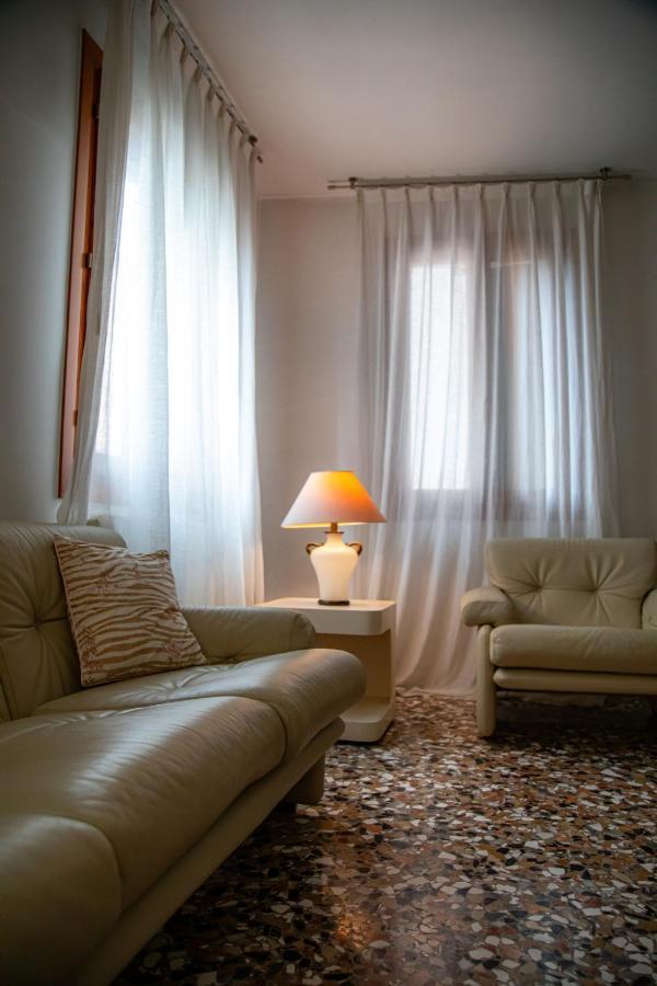 Canale View - S. Agostino Apartment
