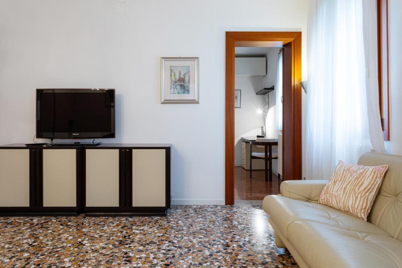 Canale View - S. Agostino