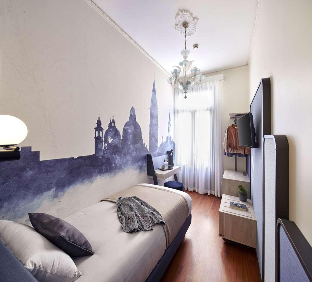 Unahotels Ala *