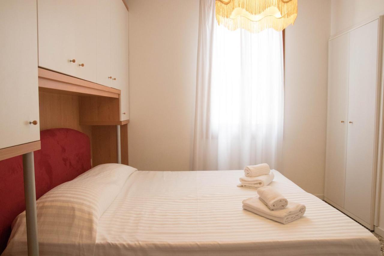 Sweet Balcony - Campo S.giacomo Dell'orio Apartment