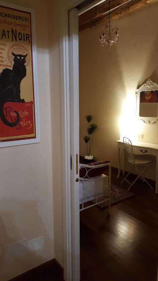Domus Dea Venice