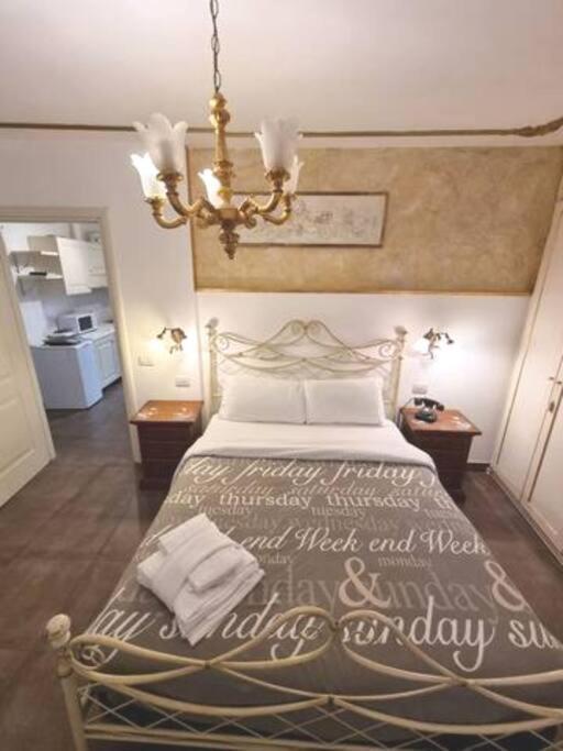 Ca'briani Luxury - Behind S.mark Square Apartment