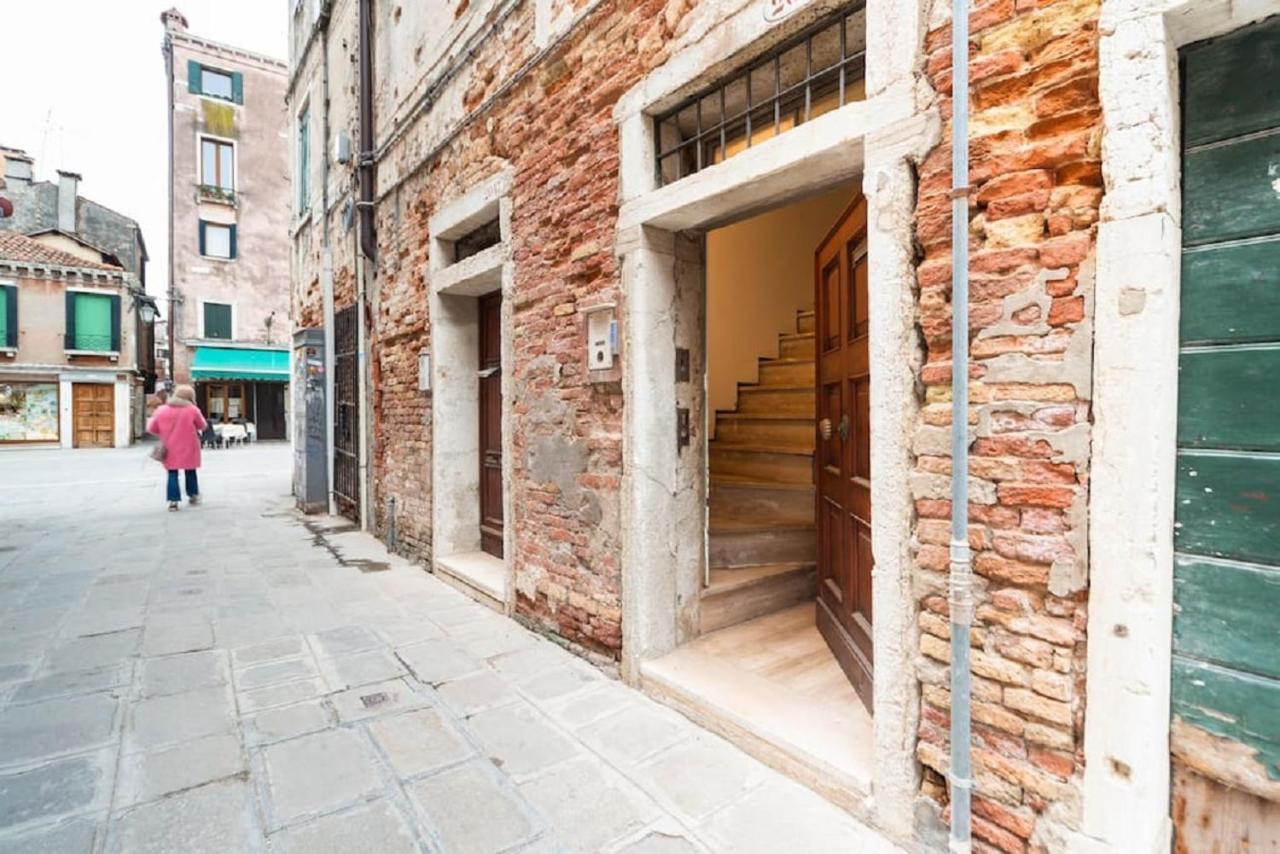 New Beautiful Near Biennale Apartment Venice