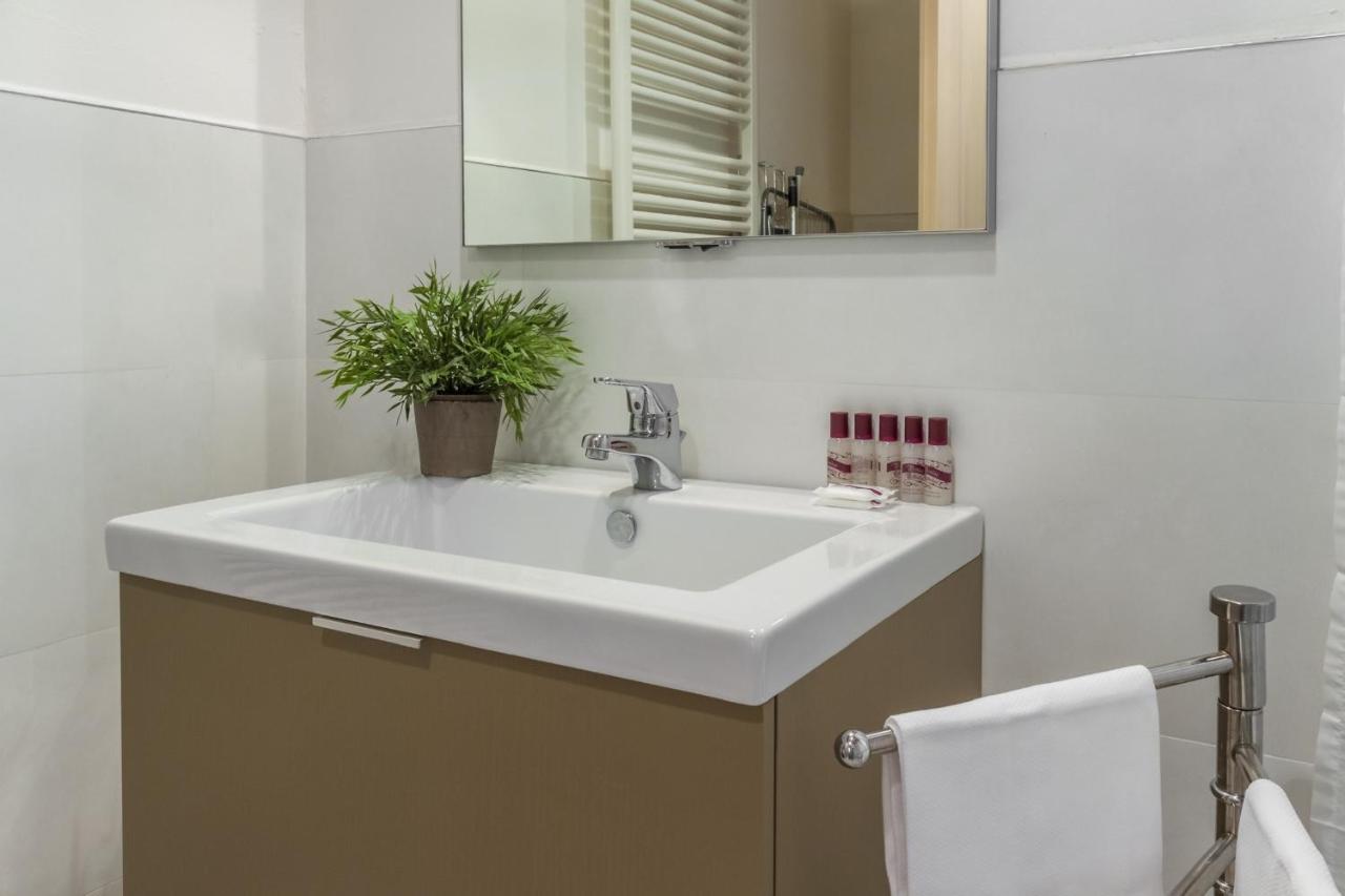 Apartment Accademia Charm By Wonderful Italy Venice