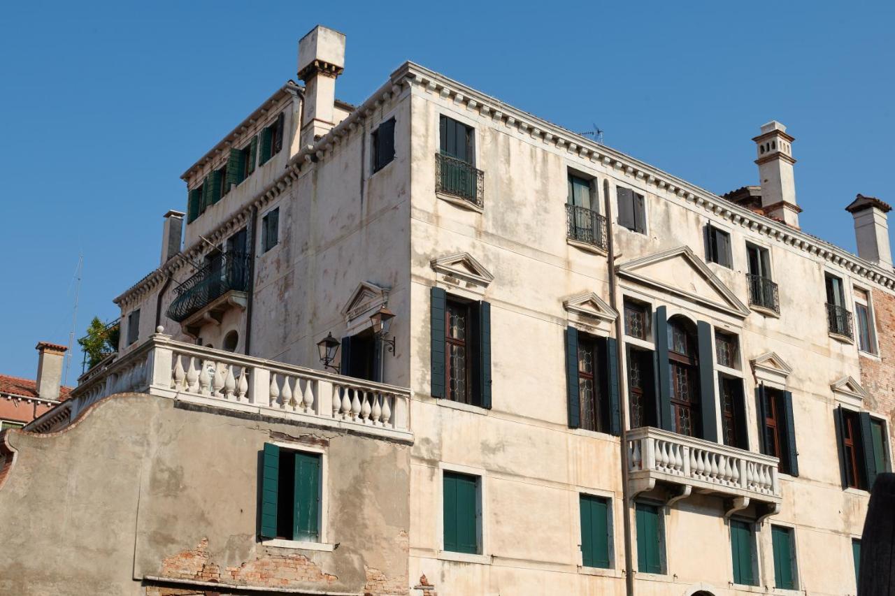 Palazzo Lena Piano Nobile Apartment *