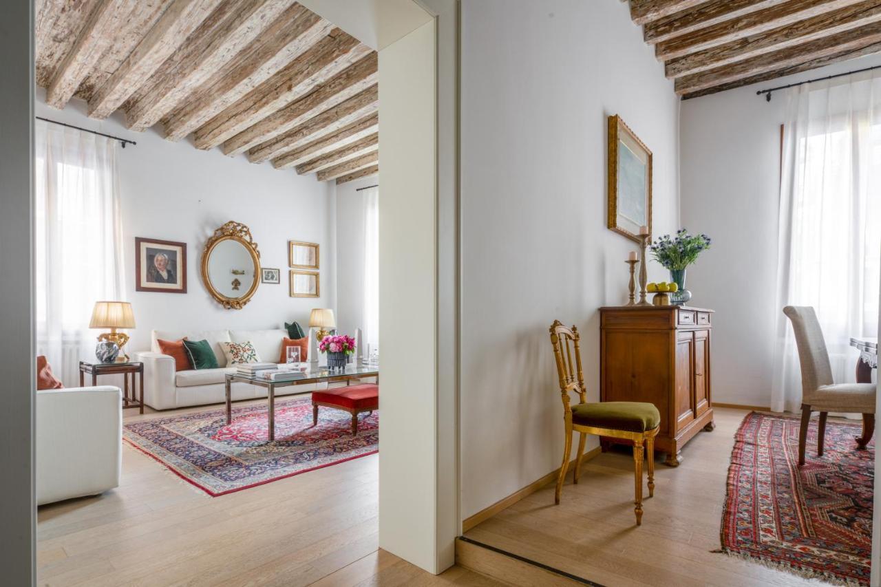 Miracoli With View On The Canal R&r Apartment *
