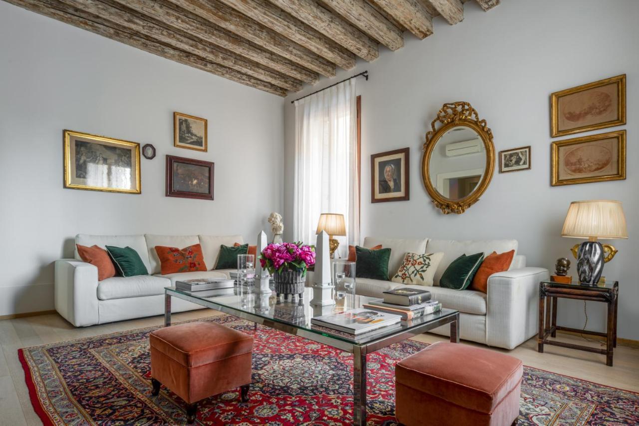 Miracoli With View On The Canal R&r Apartment Venice