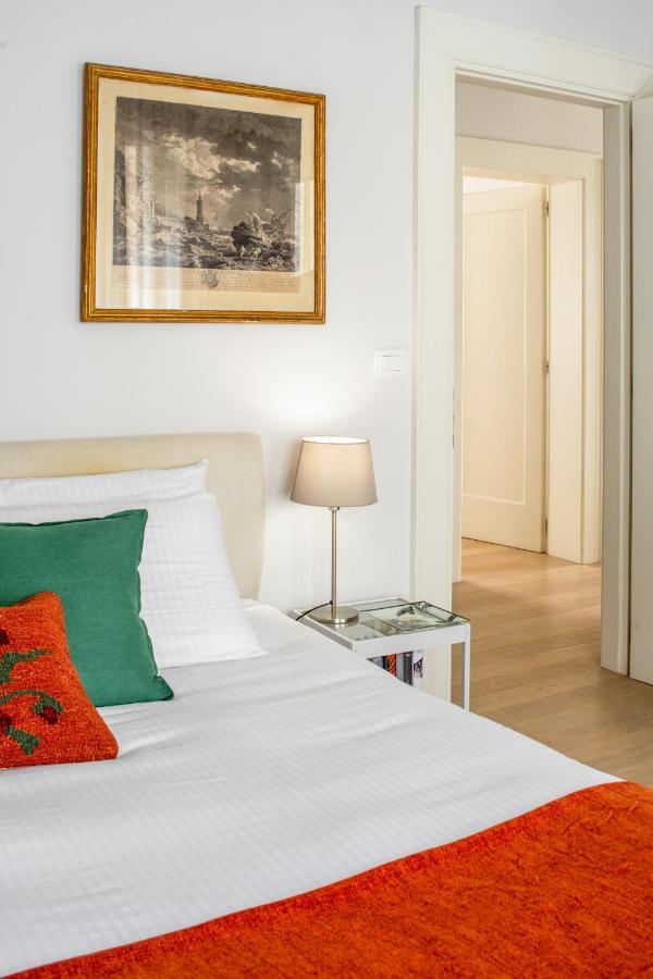 Miracoli With View On The Canal R&r Apartment