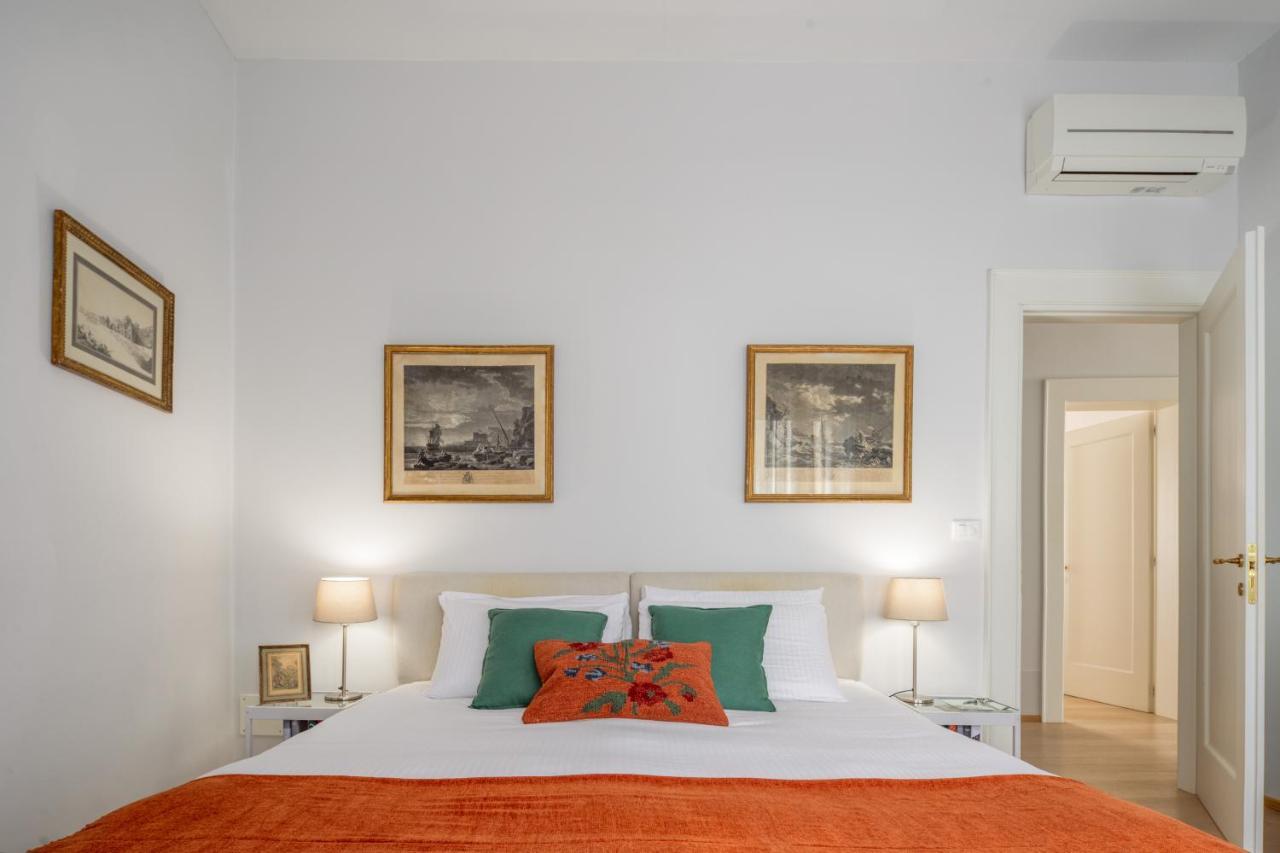 Miracoli With View On The Canal R&r Apartment