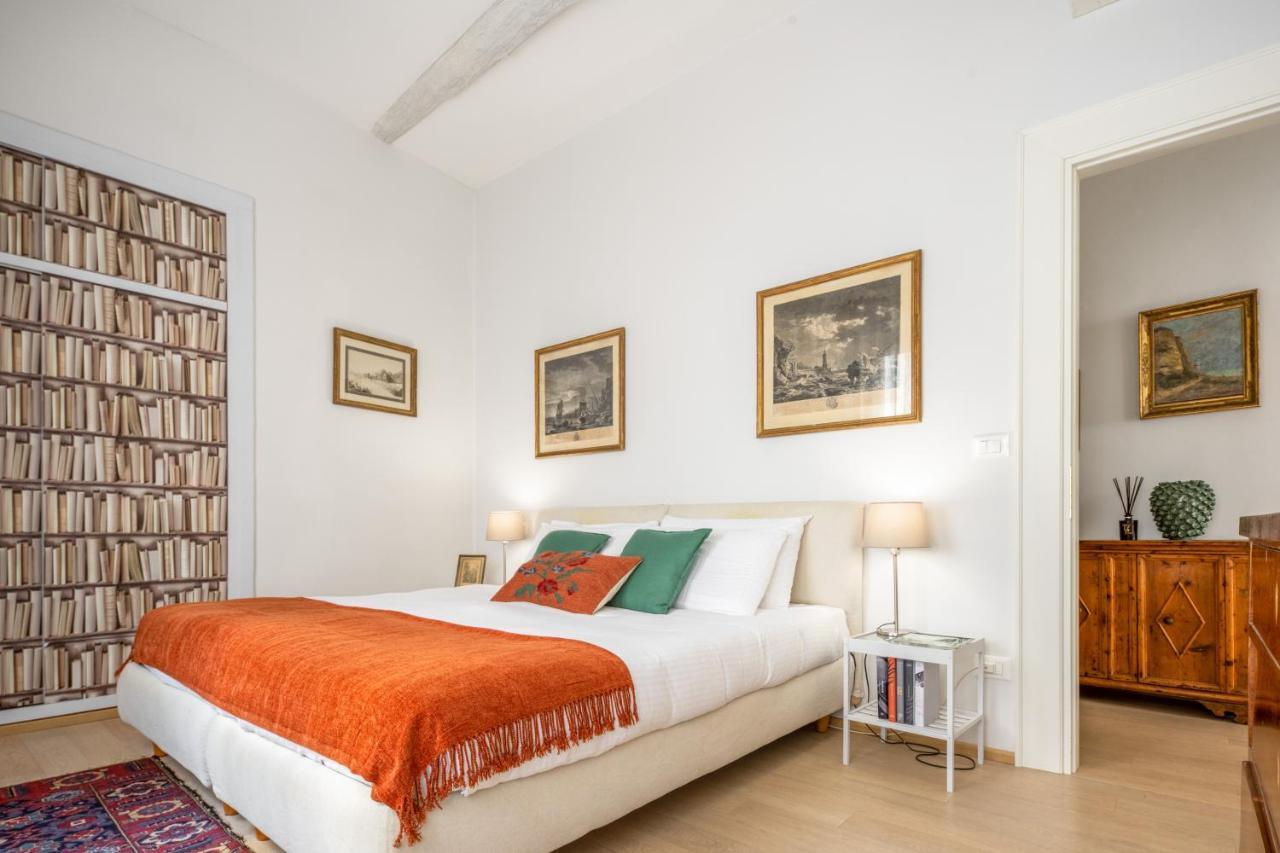 Miracoli With View On The Canal R&r Venice