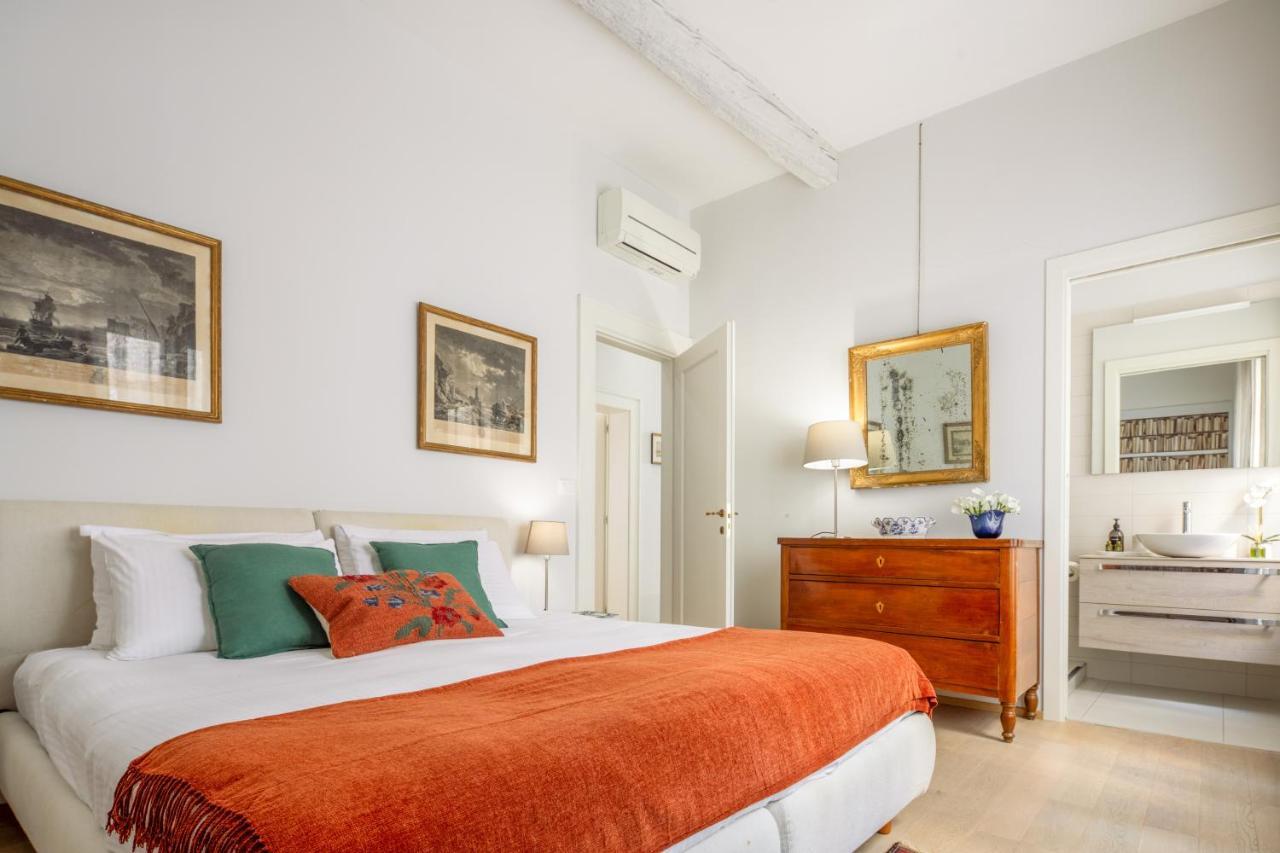 Miracoli With View On The Canal R&r Apartment Venice