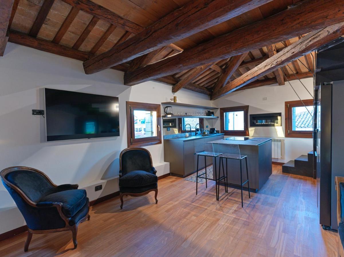 Lalux Apartment