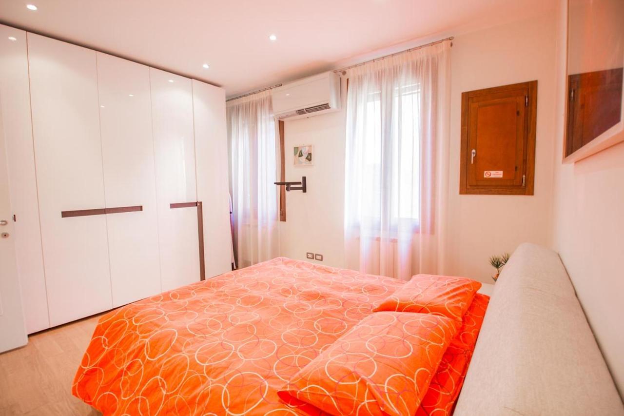 Ca' Lunetta - 5' From St. Square Apartamento Veneza