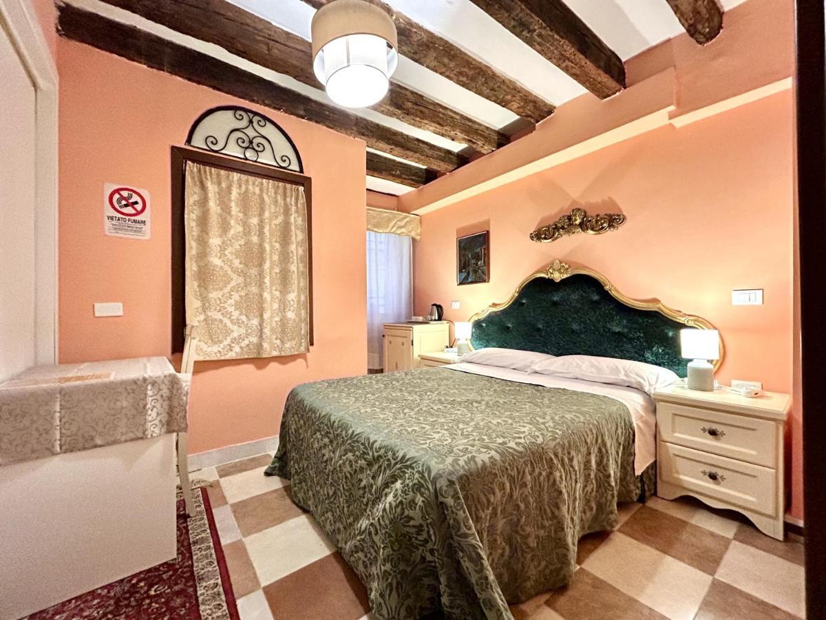 Bed & Breakfast Alloggi Serena Venice