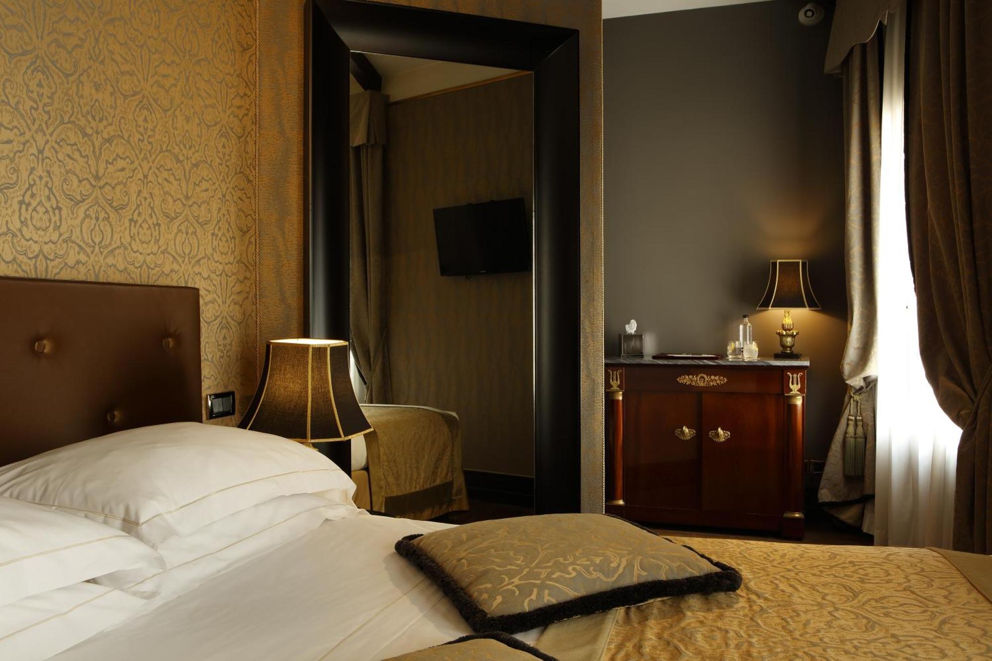 Aqua Palace 4* Venice