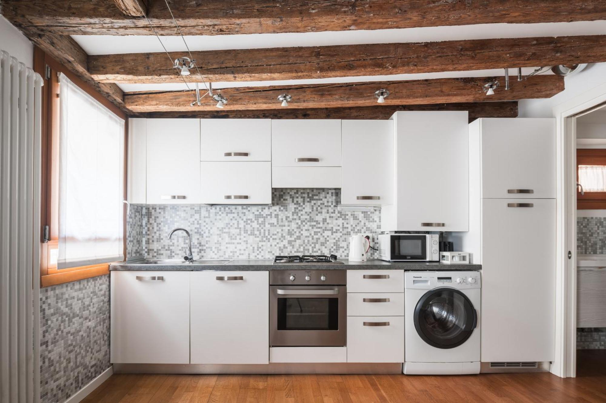 Goodwind Apartment *