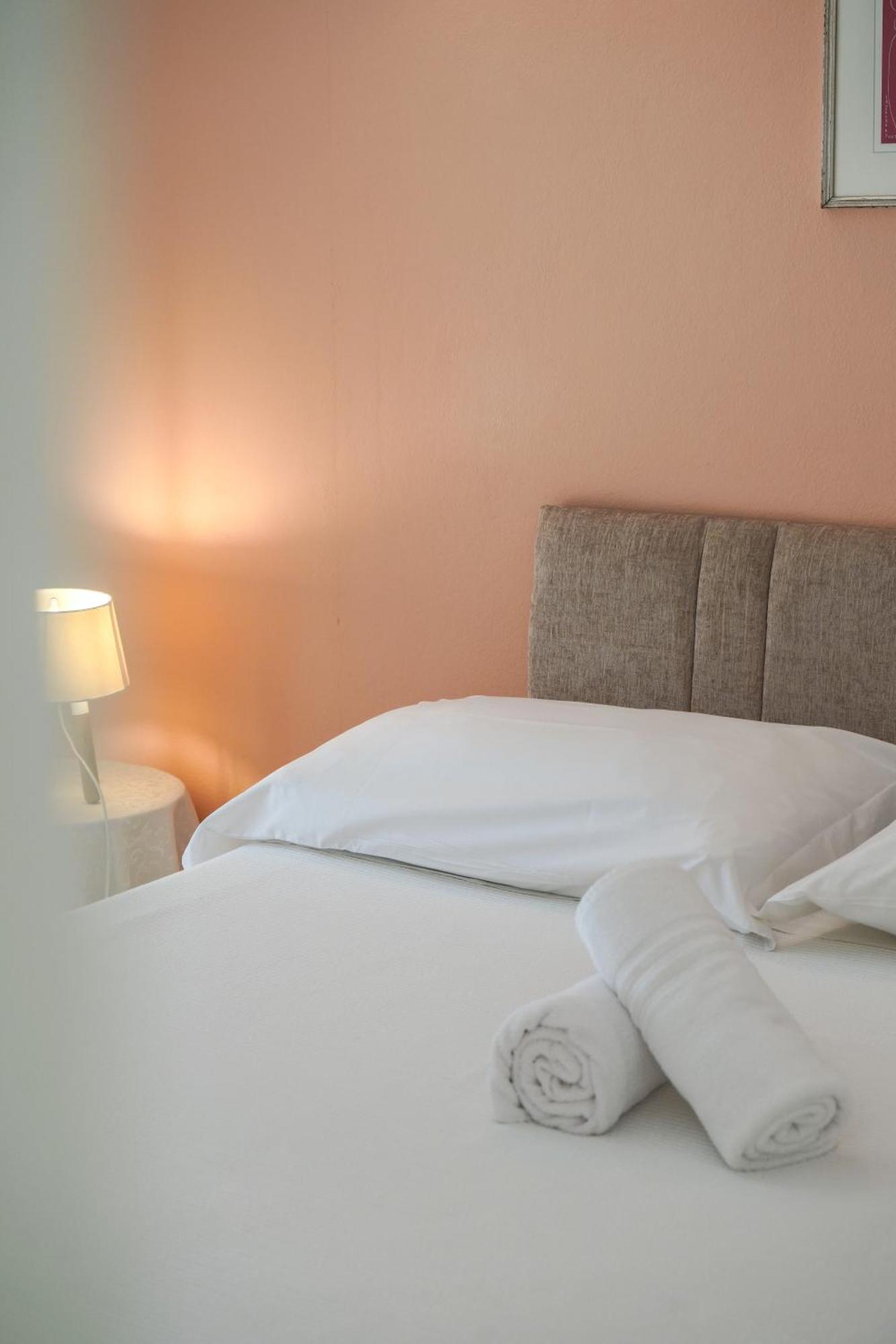 Melusina Homes *