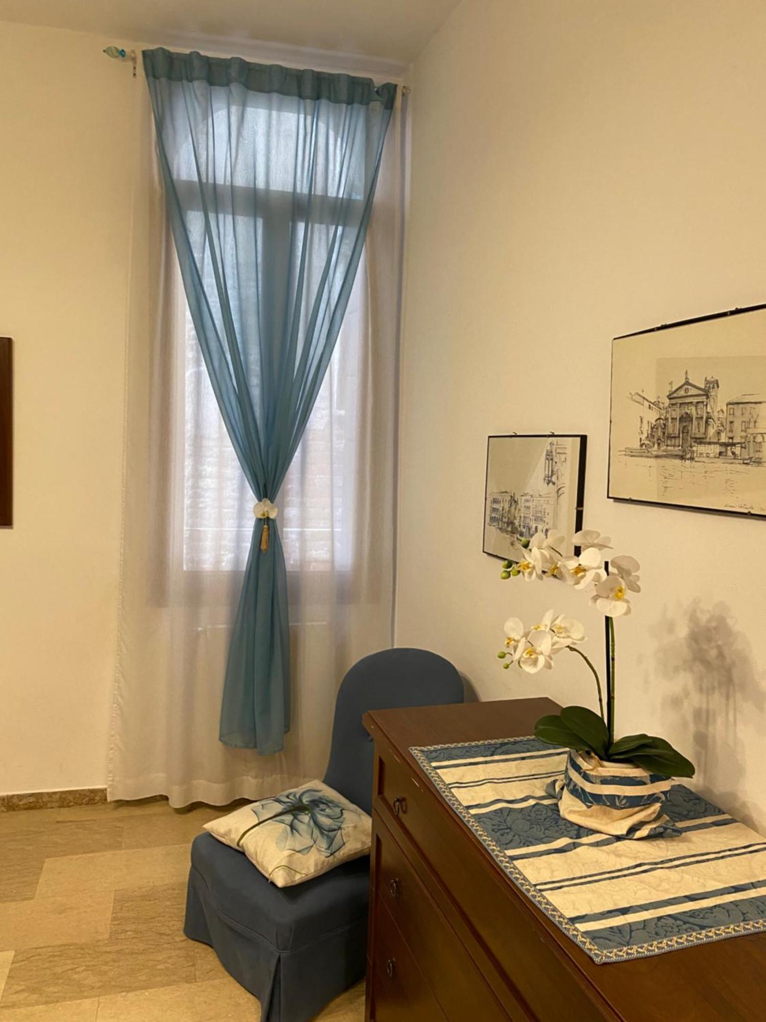 Quiet And Comfort In The Heart Of Apartment Venice
