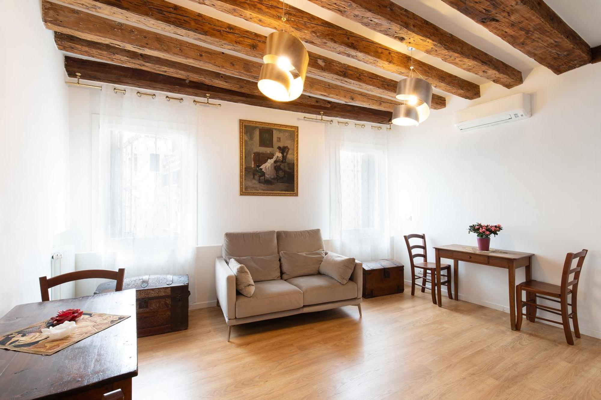 Favola A Apartment