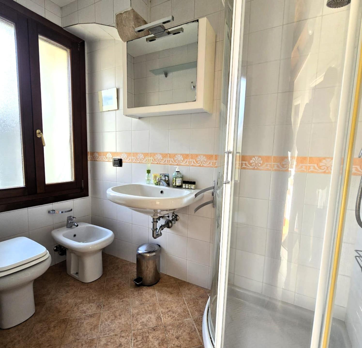 Anna's Garden Apartment Venice
