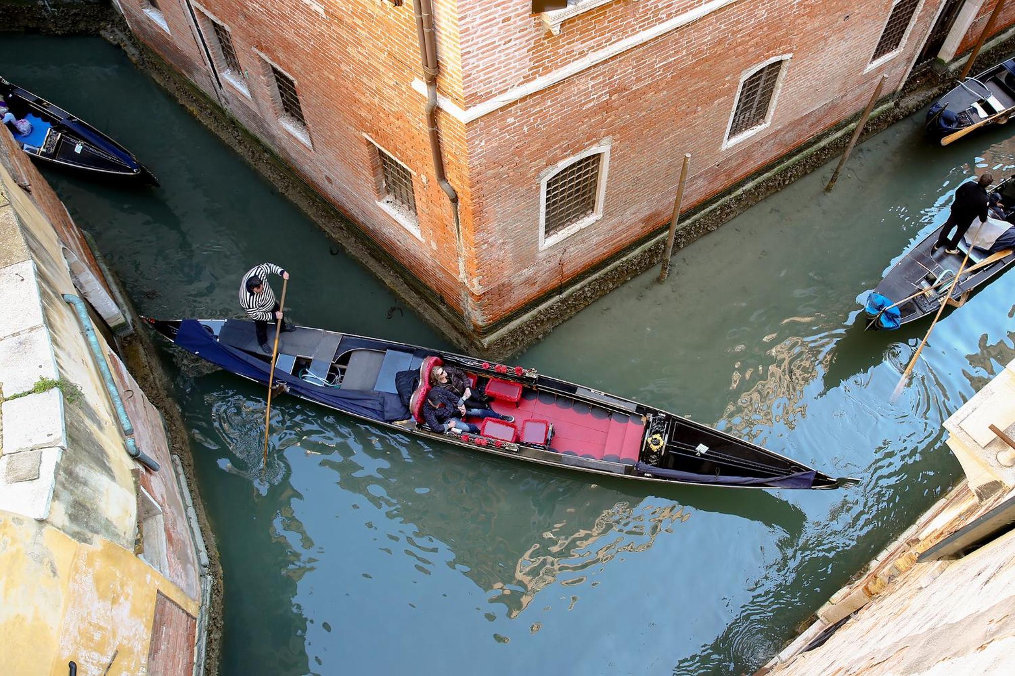 Flat With Canal View Near San Marco Apartamento *