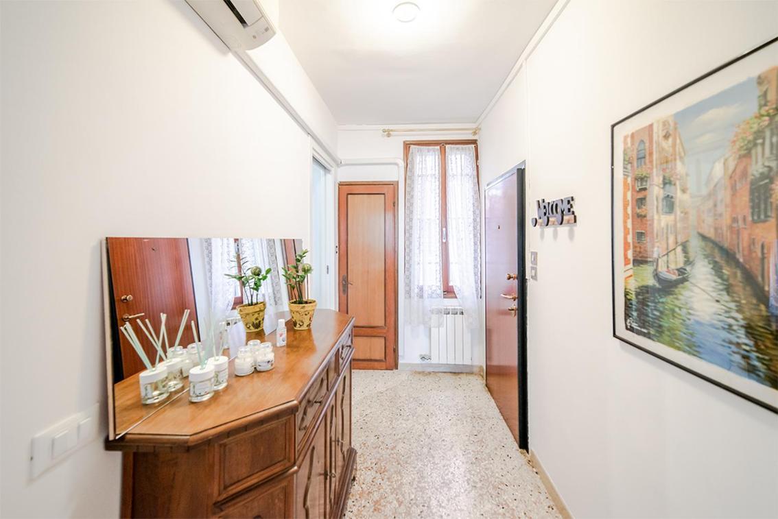 Delightful At 5 Mins From Rialto Bridge Apartamento Veneza