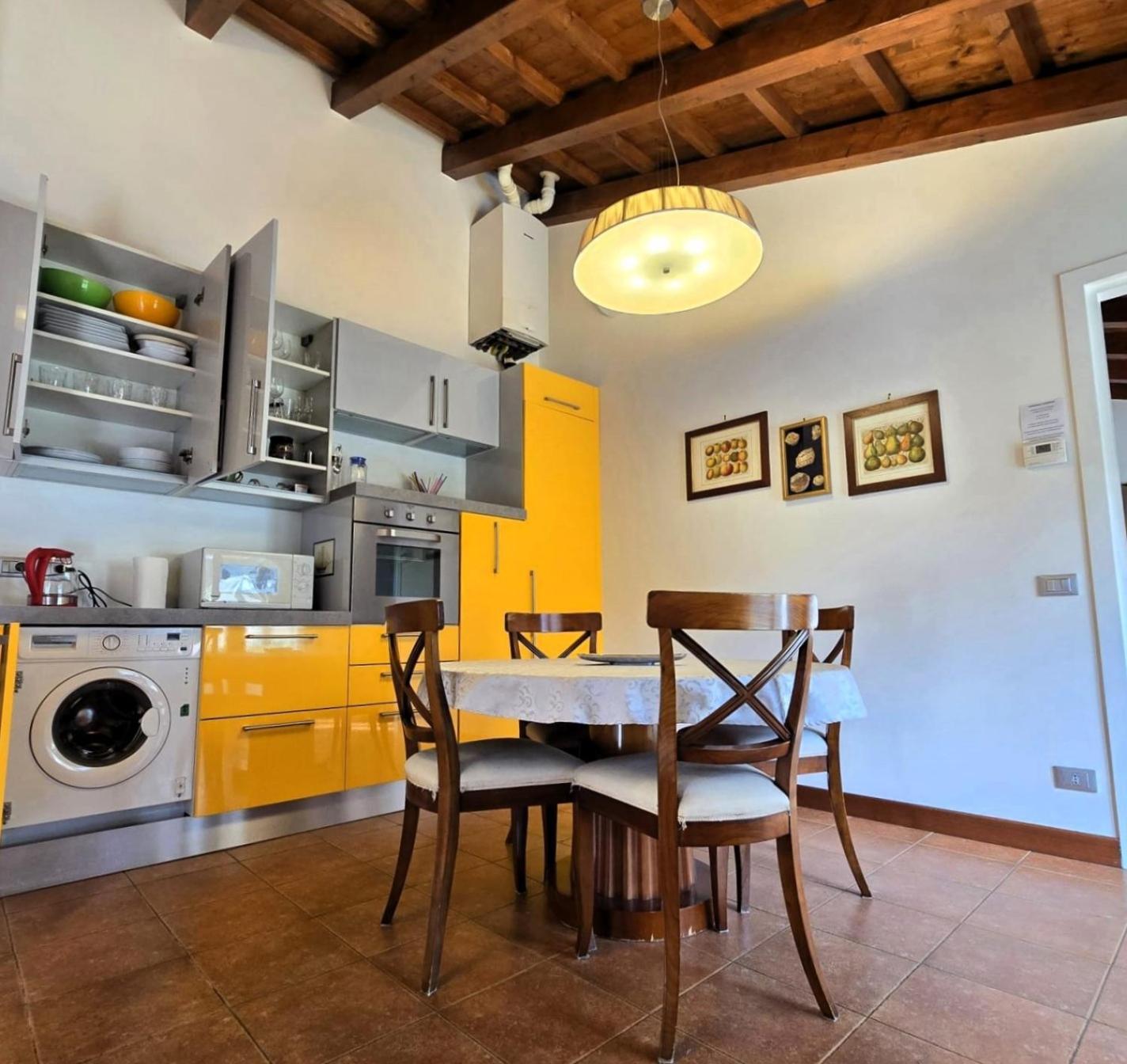 Anna's Garden Apartment Venice
