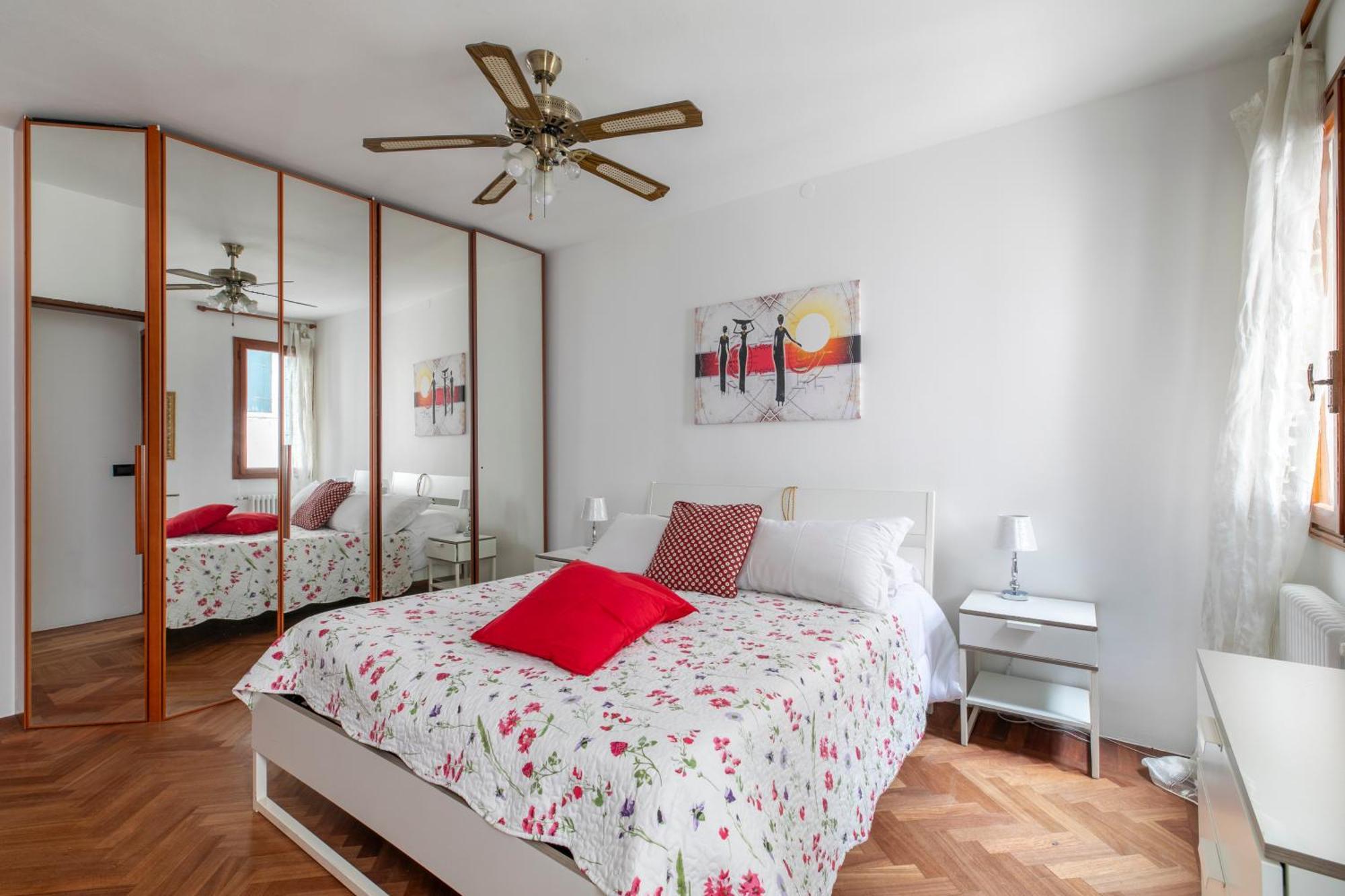Lovely Apatment For 7 Person - Ac -wifi Apartment