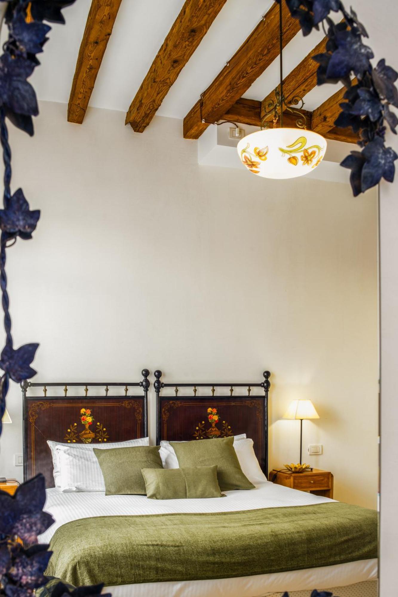 Santa Giustina Palace R&r Apartment
