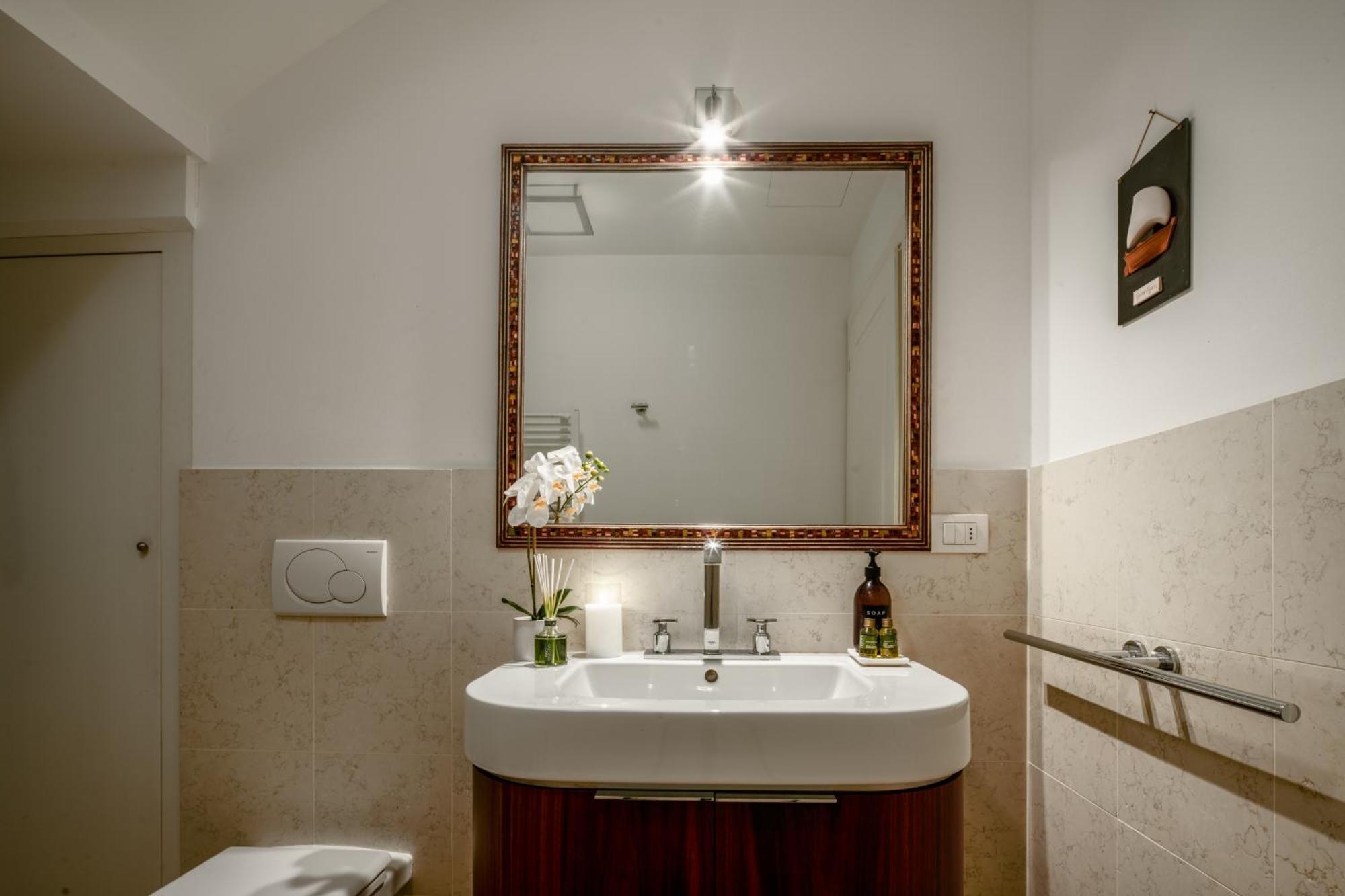 Santa Giustina Palace R&r Apartment