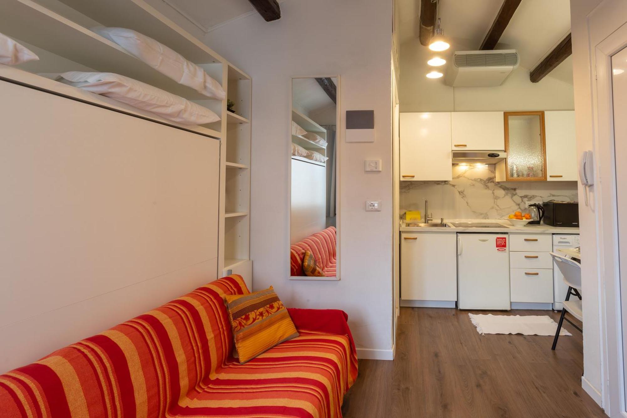 Apartment Casa Loredana *