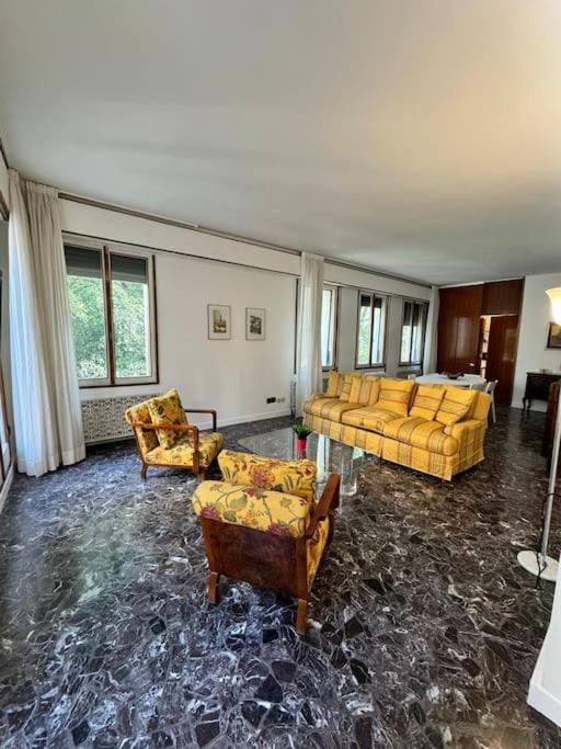 Madoneta Apartment *