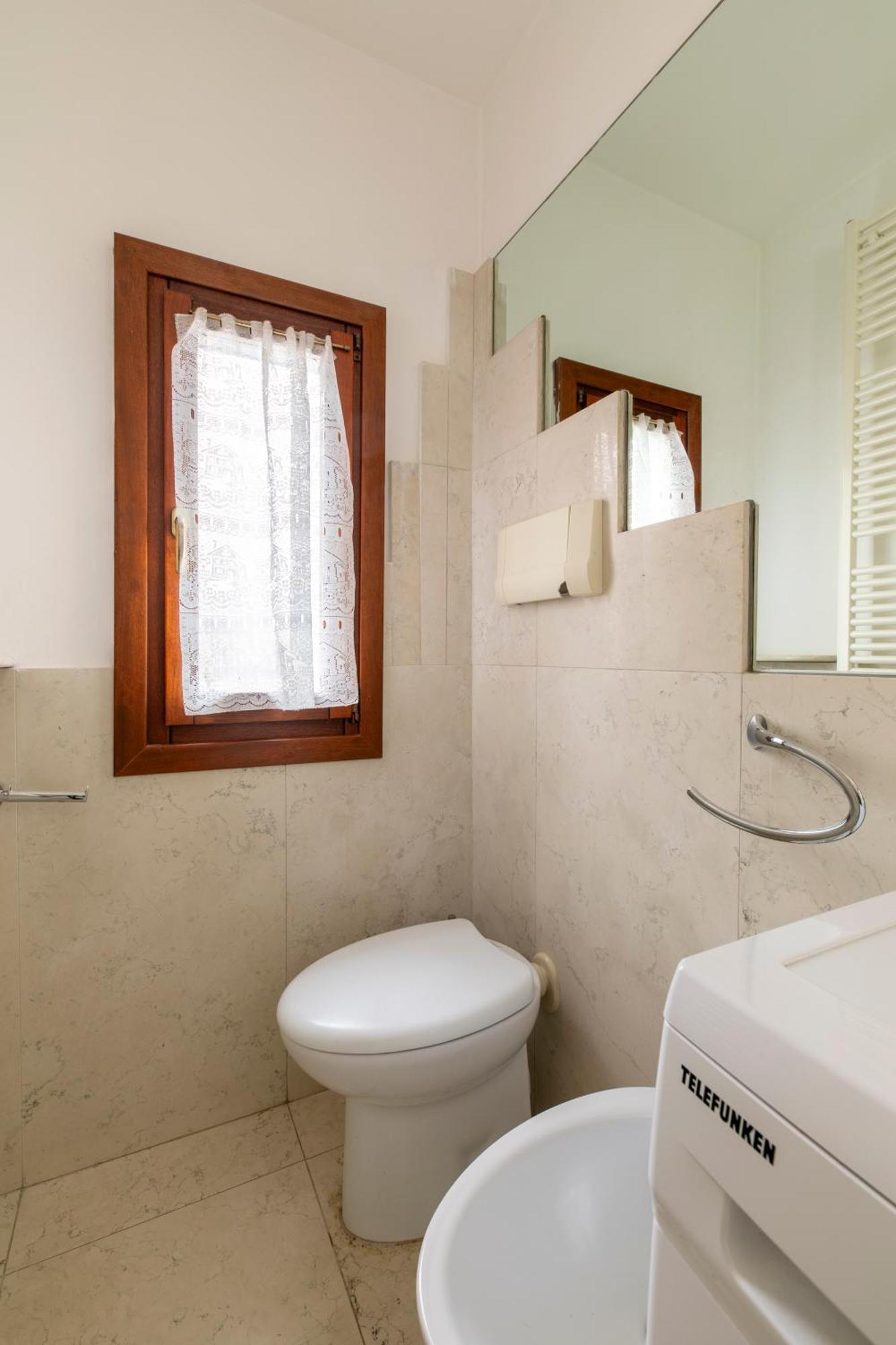 Lovely Apatment For 7 Person - Ac -wifi Apartment