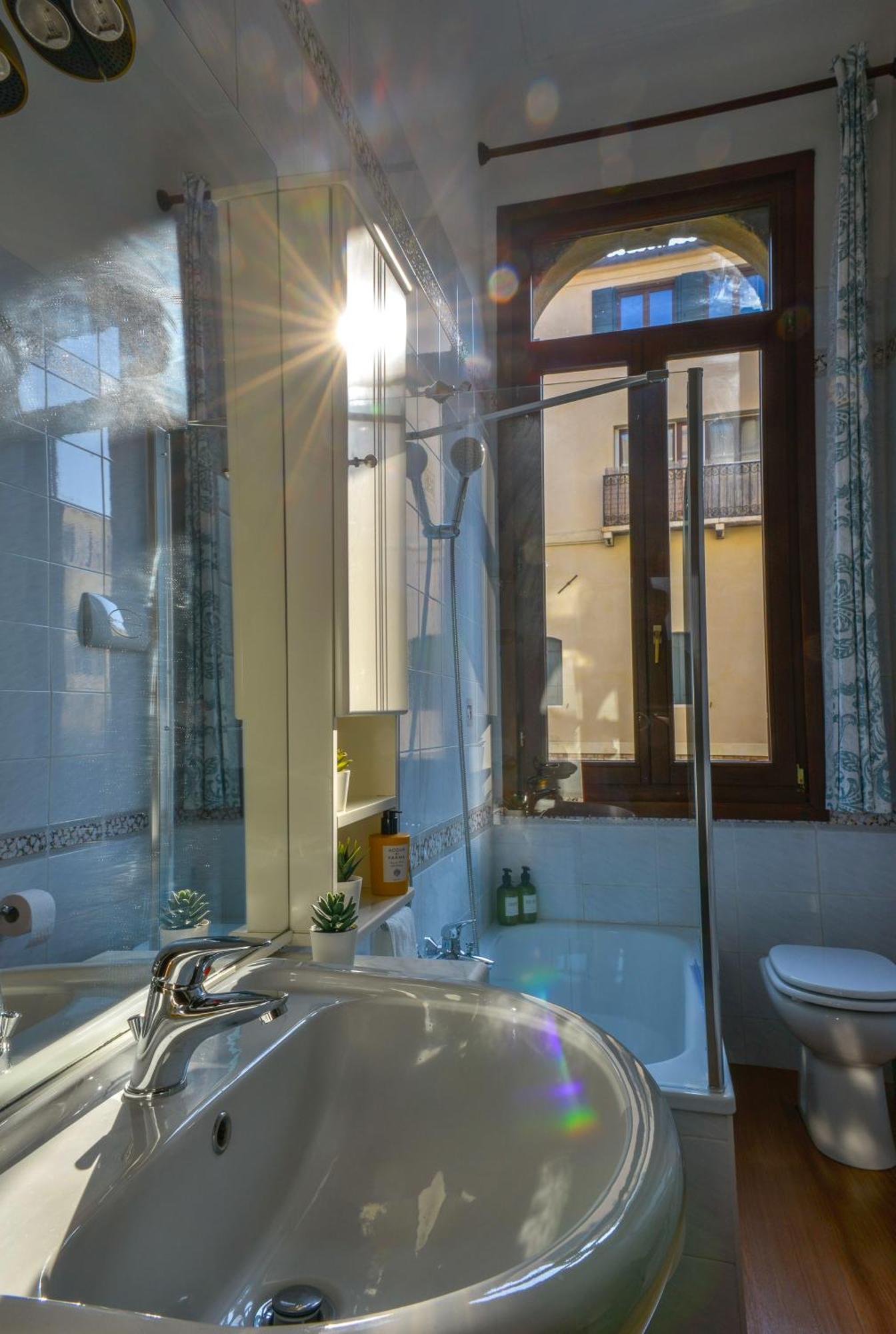 Apartment Ca' Dino - Canal View Venice