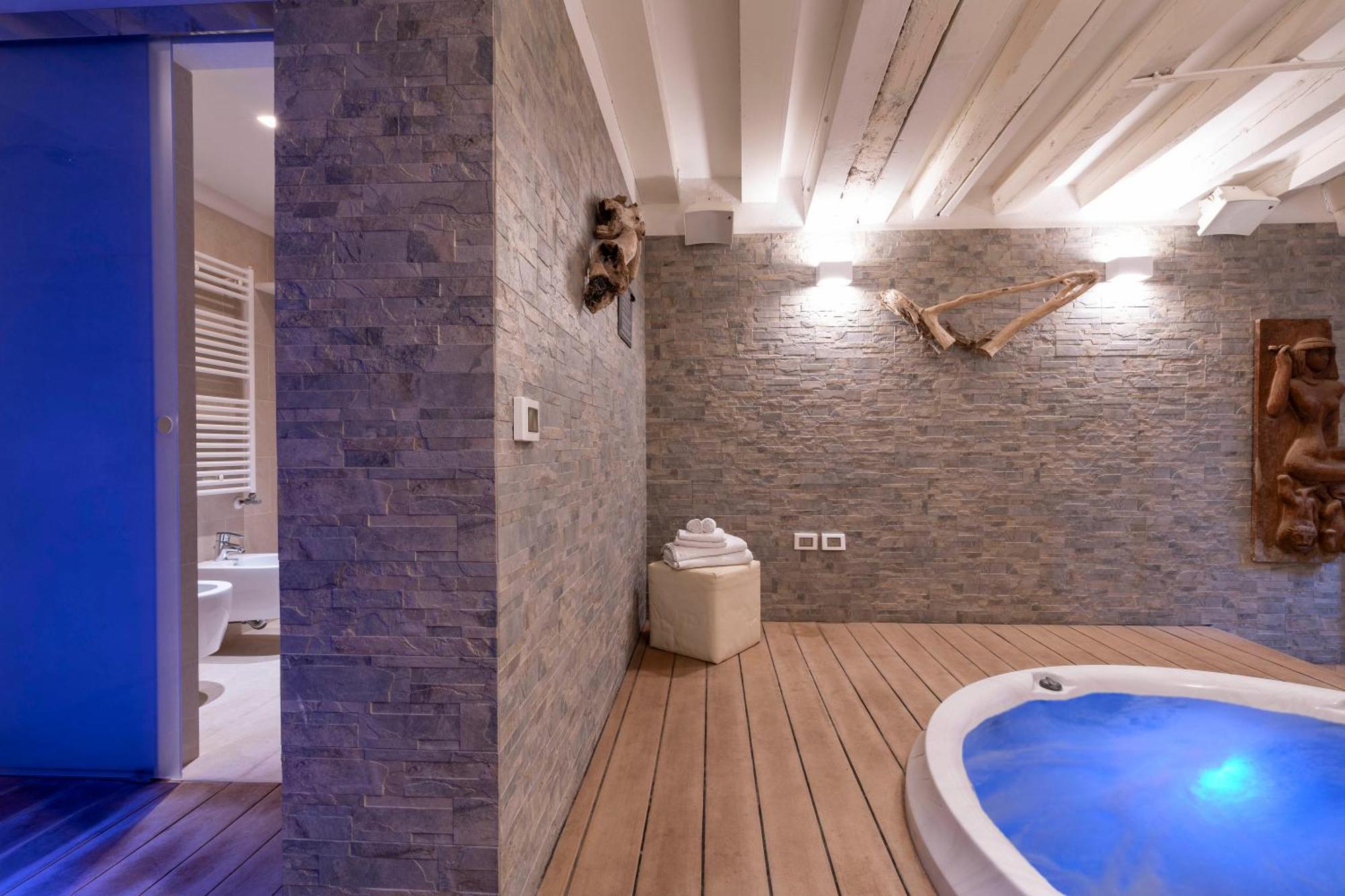San Samuele Centro+ Wellness Pool Jacuzzi *