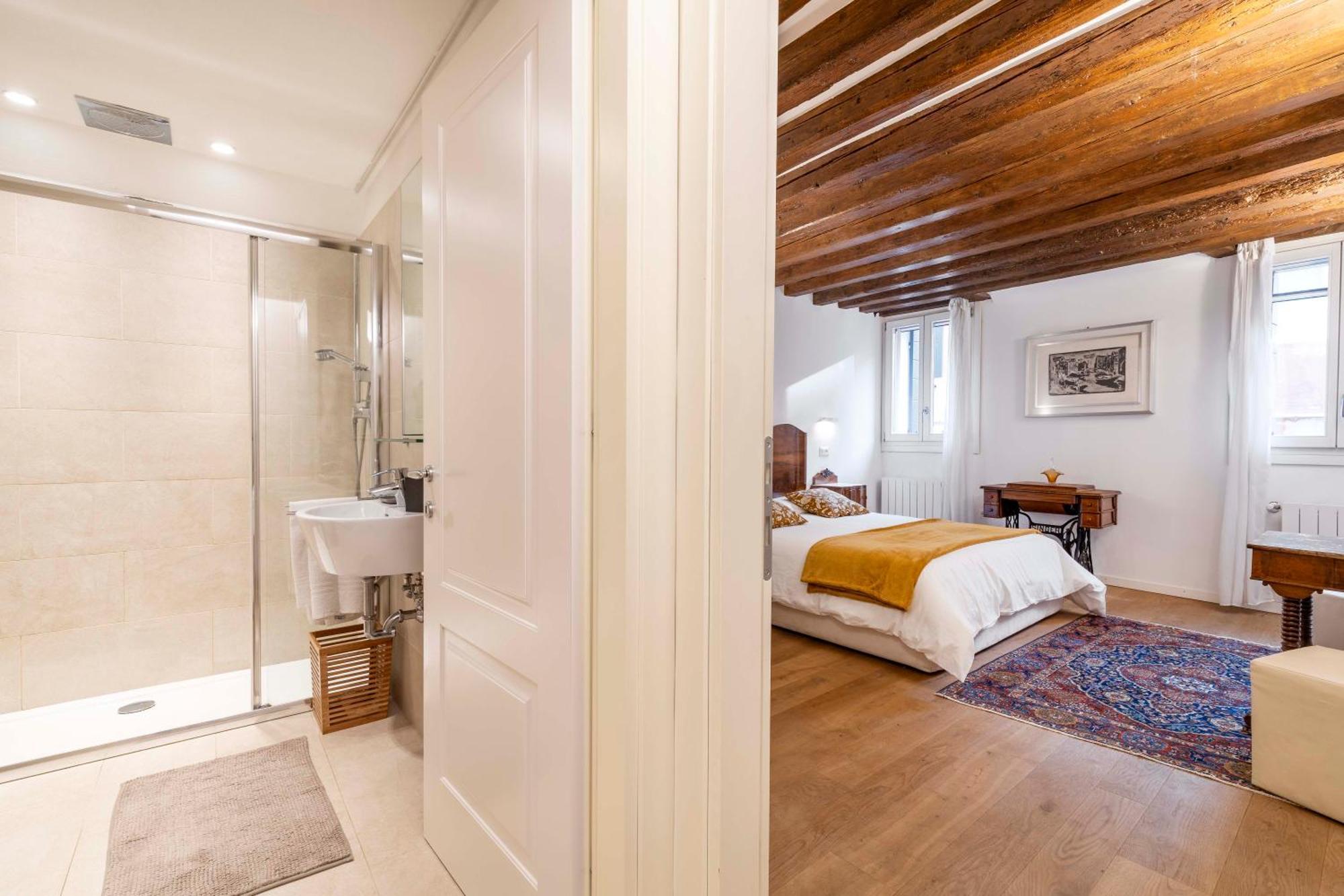 Appartamento San Samuele Centro+ Wellness Pool Jacuzzi *