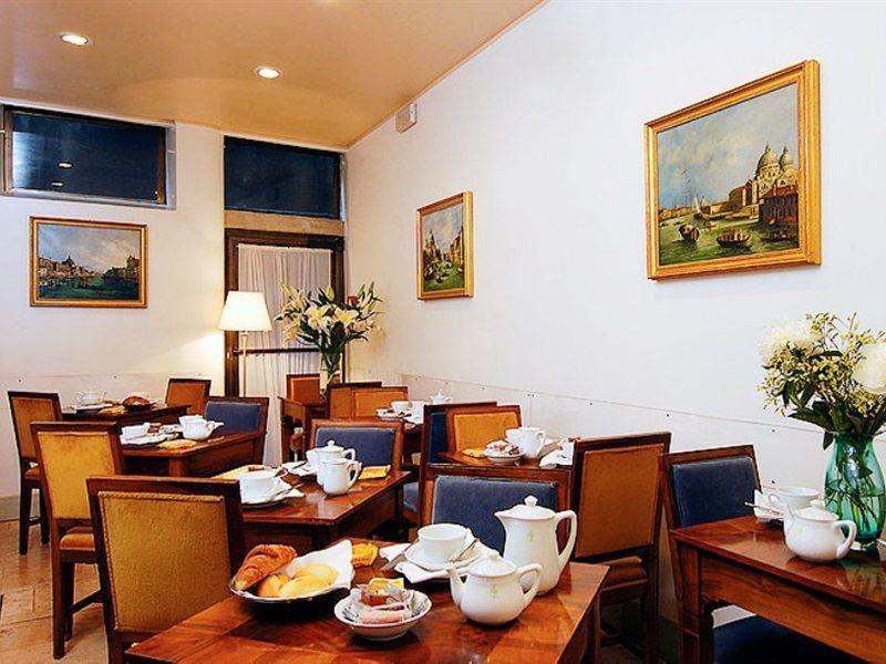 San Zulian Hotel