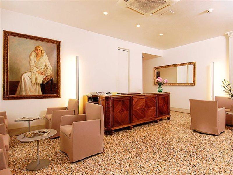 San Zulian Hotel 3*