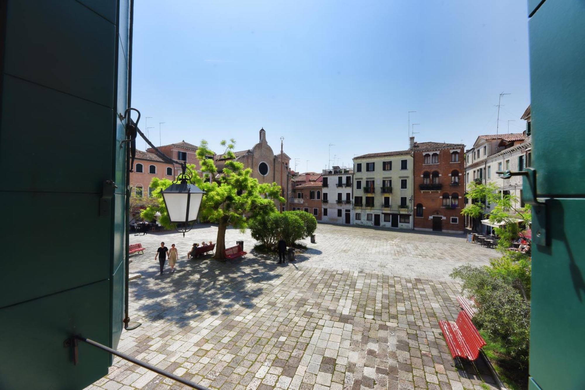 Soderini Splendor: First Floor Palazzo Charm At Castello Square * Veneza