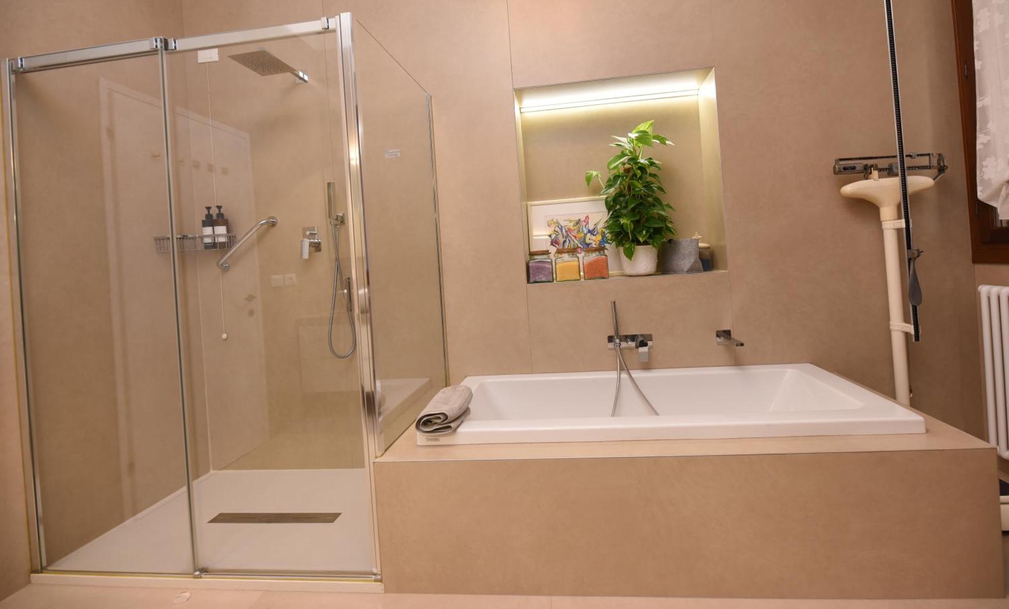 Apartamento Soderini Splendor: First Floor Palazzo Charm At Castello Square Veneza