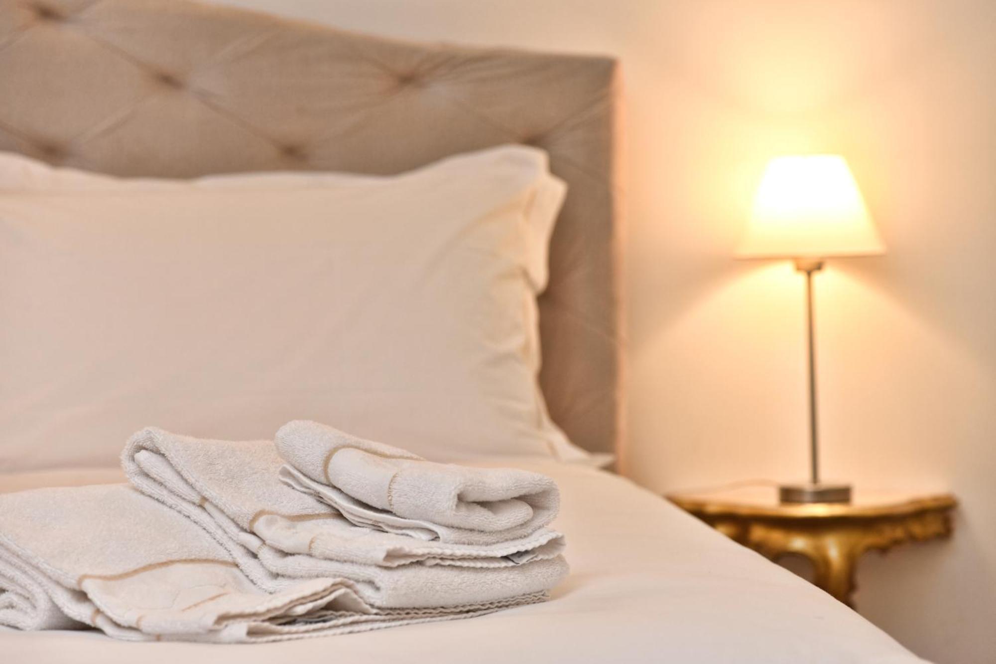 Apartamento Soderini Splendor: First Floor Palazzo Charm At Castello Square Veneza